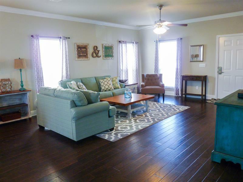 Apartment Southern Charm By Redawning *